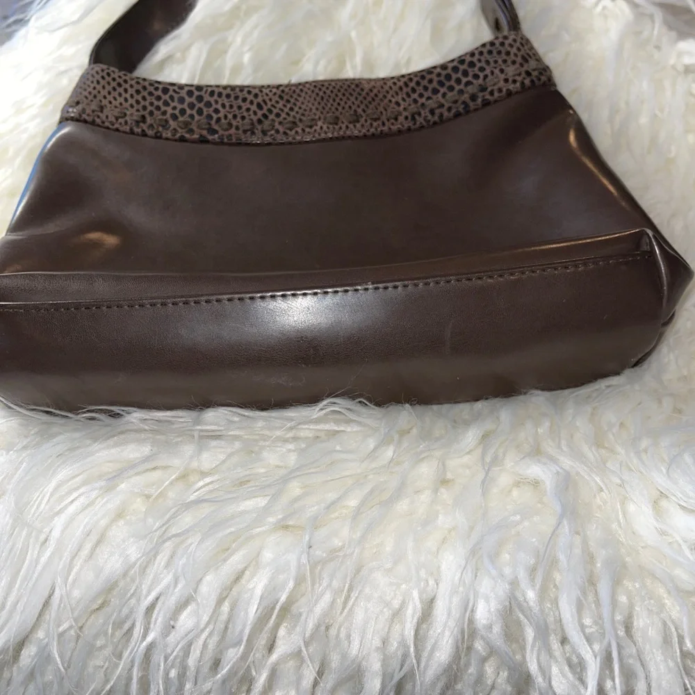 Liz Claiborne‎ brown faux leather handbag